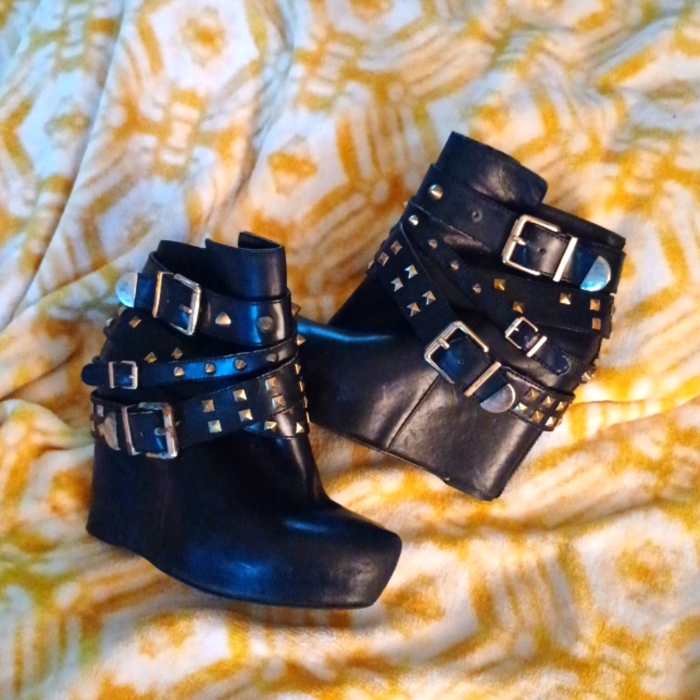 BCBG Studded wedges